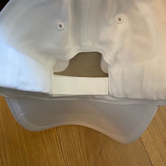 HIATUS CAP - Picture 2 of 2